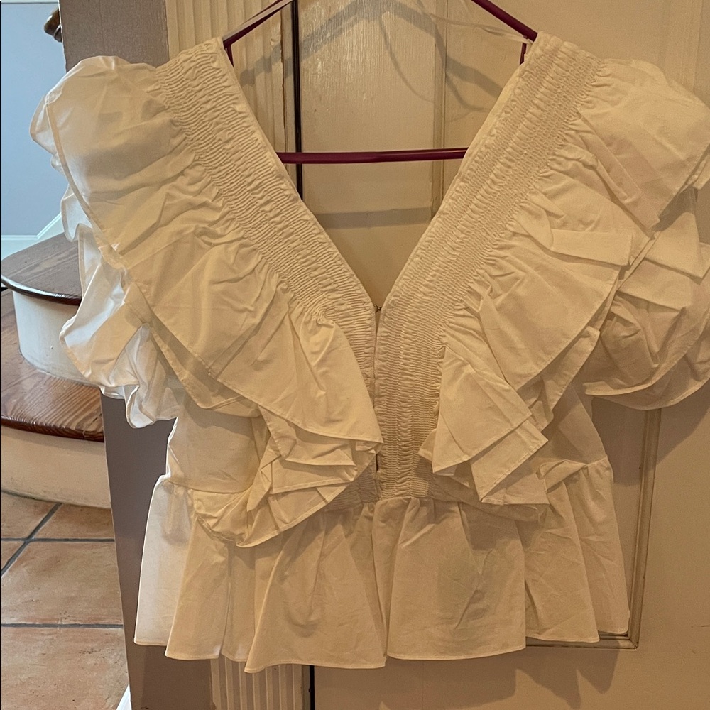 Forever 21 White Ruffled Plunge Top